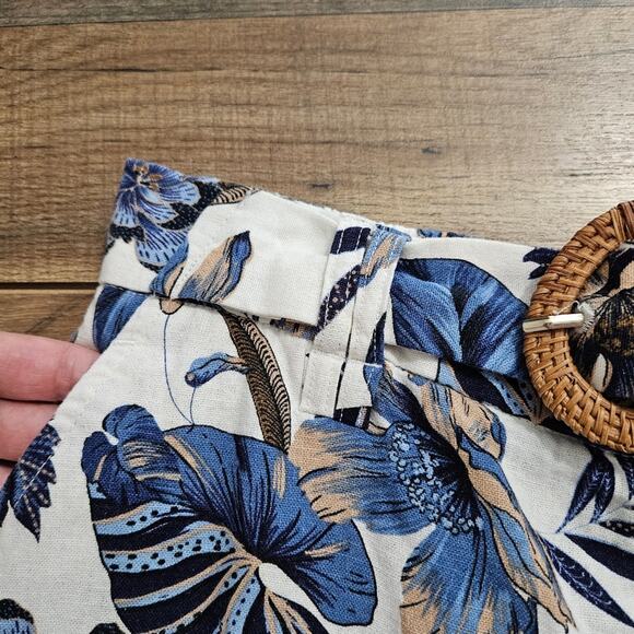 Sigrid Olsen Pants Blue Floral  Belted Wide Leg Cropped Capri Beachy Coastal 6 - Picture 3 of 15